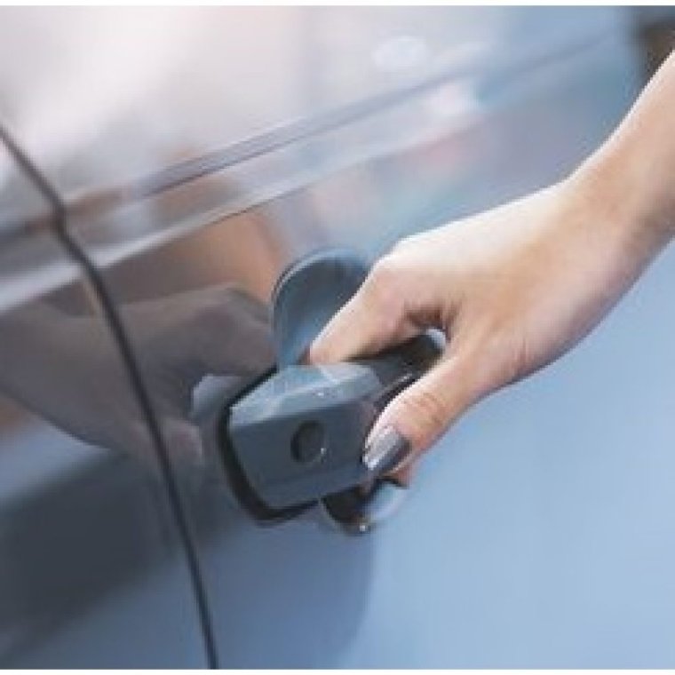 Вскрытие дверей авто Киров