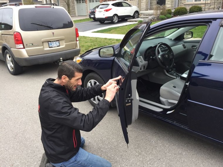 Вскрытие замков авто