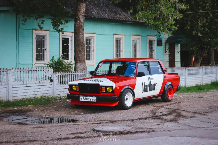 Винил Мальборо на ВАЗ 2107