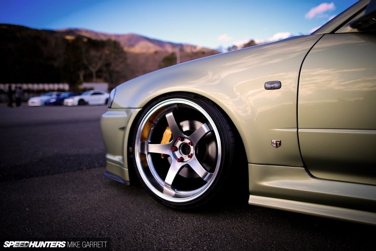 Диски для Ниссан Скайлайн r34