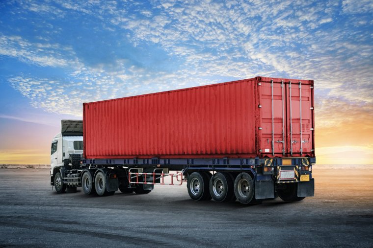 Тягач и прицеп контейнерные перевозки