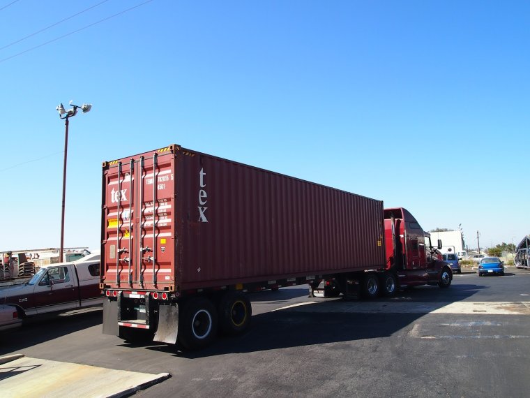 Хендай грузовой контейнеровоз