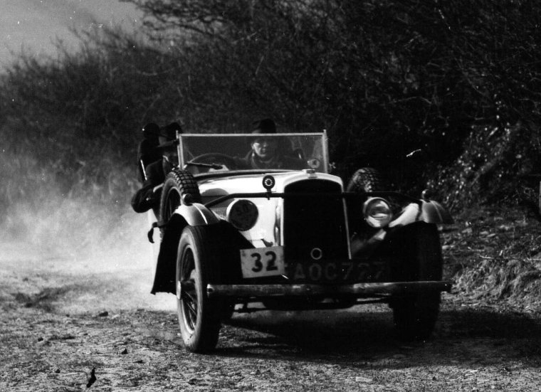 Нуар автомобили