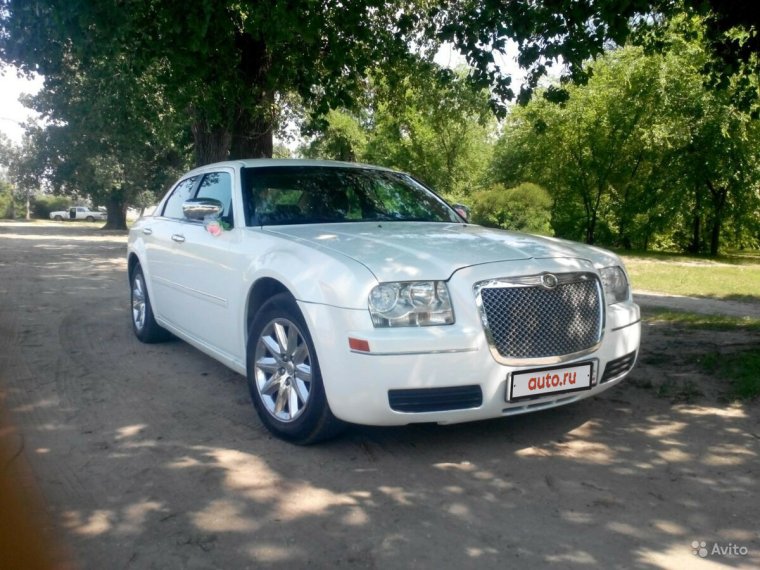 Chrysler 300c 2.7 at, 2006