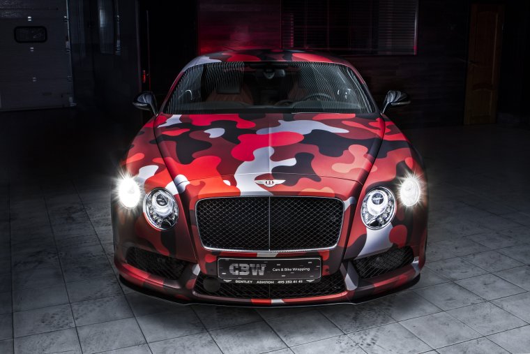Бентли Континенталь в камуфляже