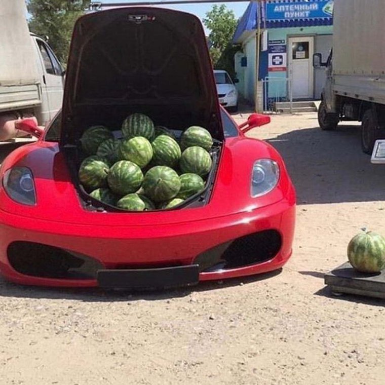 Порше с арбузами