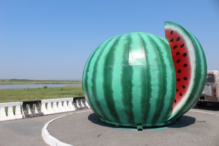 Город Камышин памятник арбузу