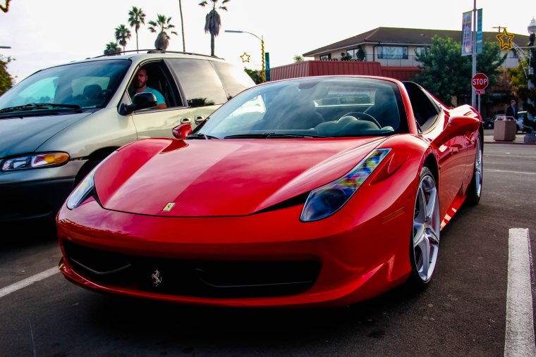 Автомобили Феррари Италия 60е