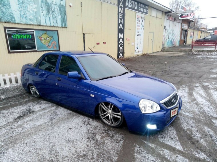 Лада Приора мускари седан