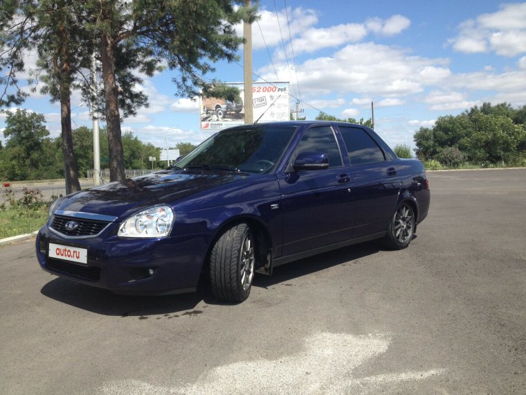 Лада Приора 2 седан темно синяя