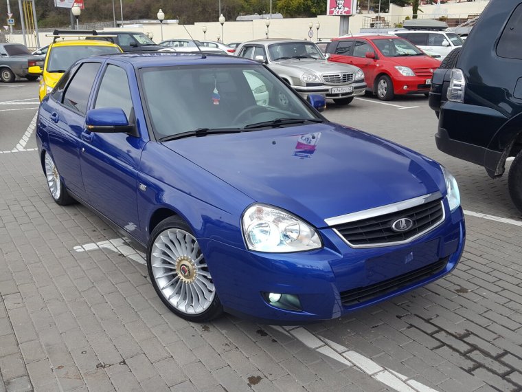 Приора 2 хэтчбек синяя