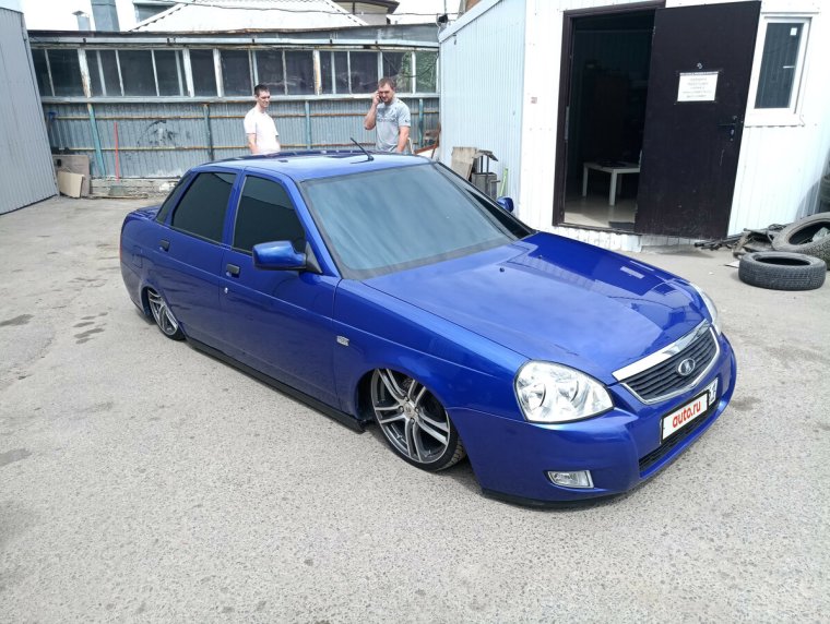 Лада Приора 2015 седан синяя