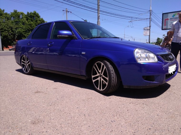 Приора седан синий 2007г.