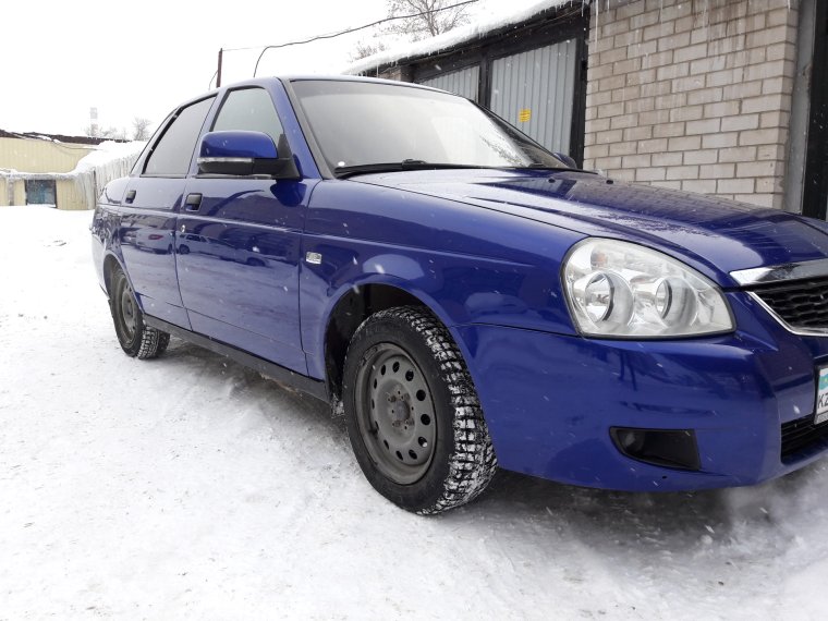 Лада Приора мускари седан
