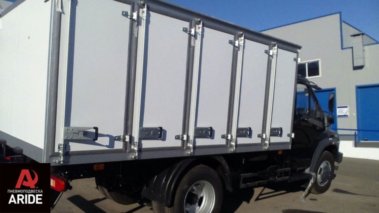 Машина для развозки хлеба