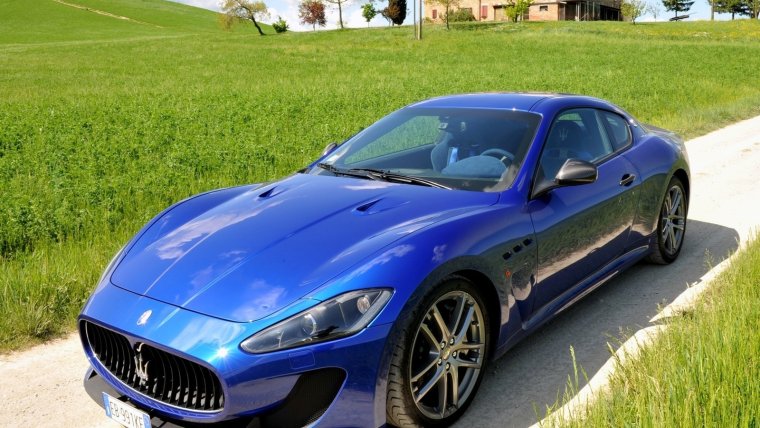 Maserati GRANTURISMO MC 2010