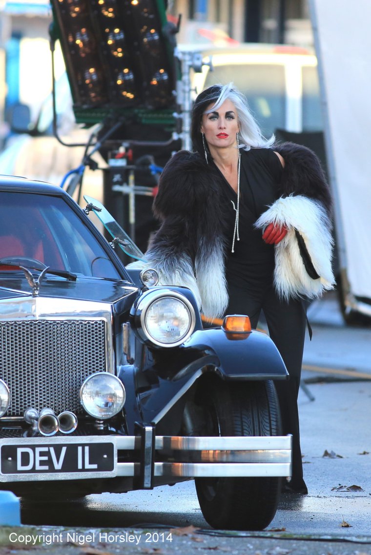 Круэлла Девиль машина Форд