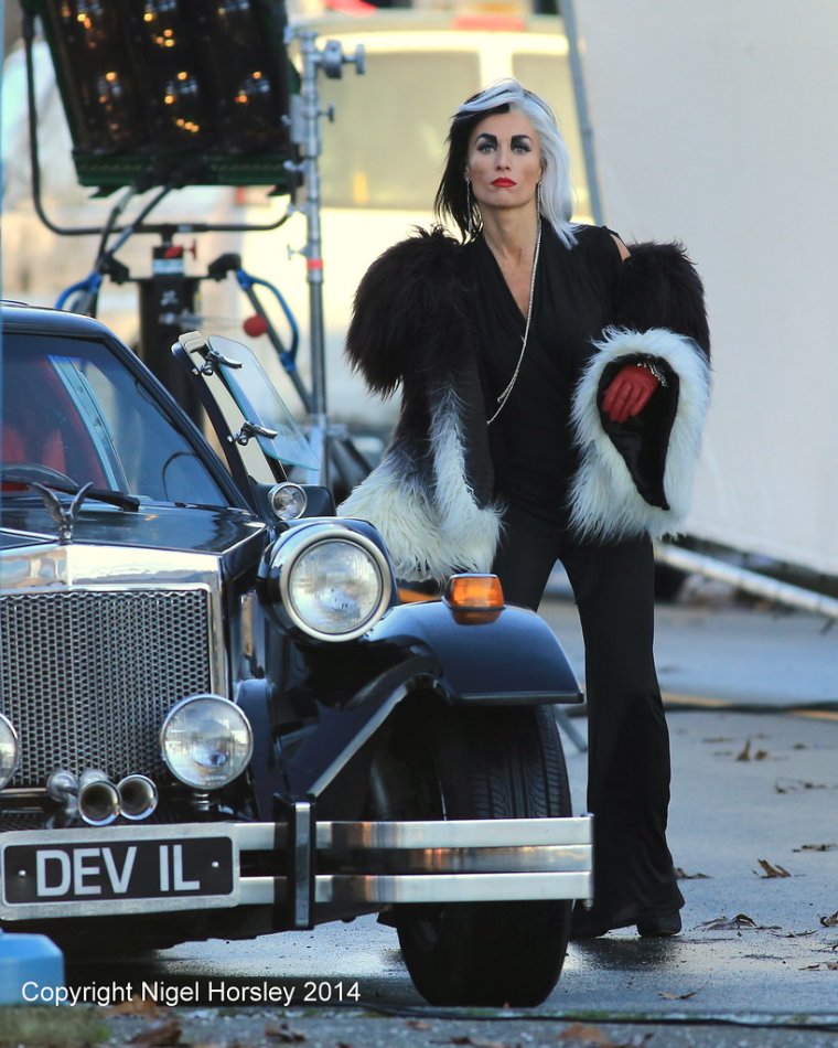 Круэлла де Виль машина