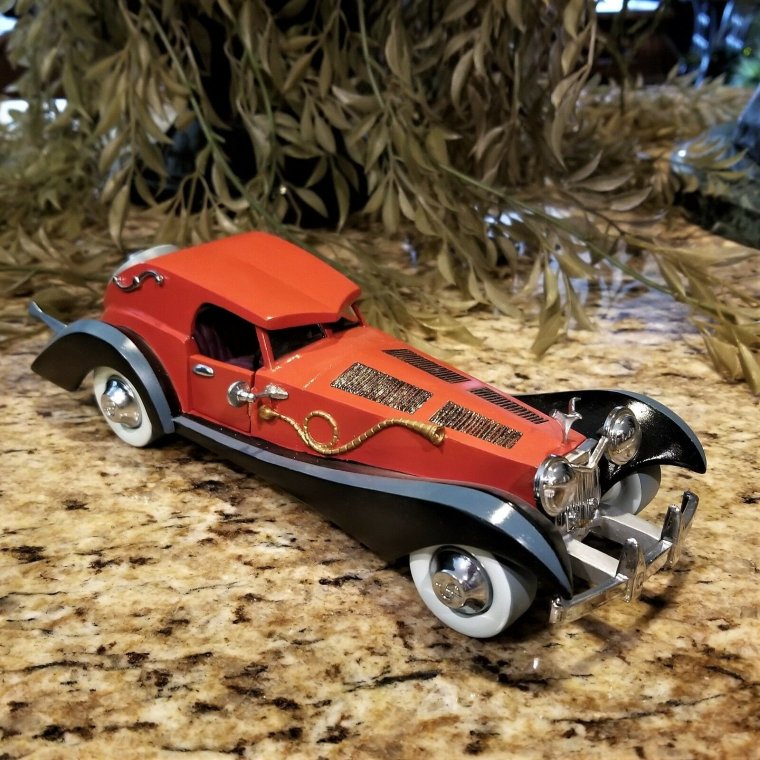 Улица 101 далматинец Круэлла де Виль