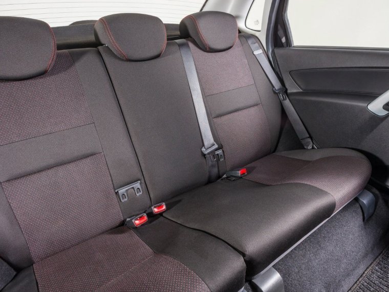 Лада Гранта спорт салон