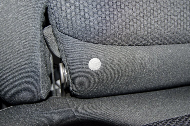 Есть ли в Гранте 2012 изофикс крепление