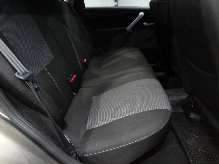 Лада Гранта 2017 сиденья от Лачетти