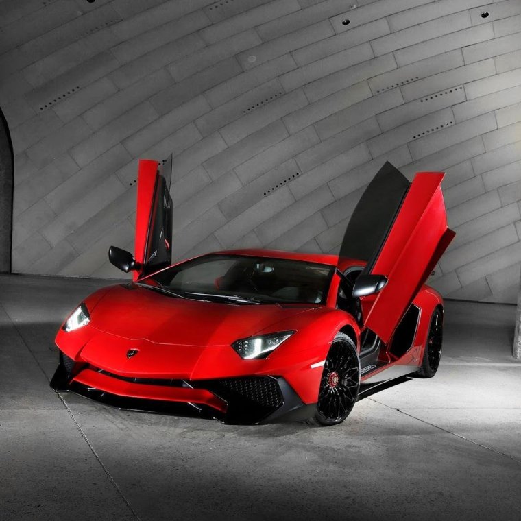 Ламборгини авентадор LP 750-4 SV