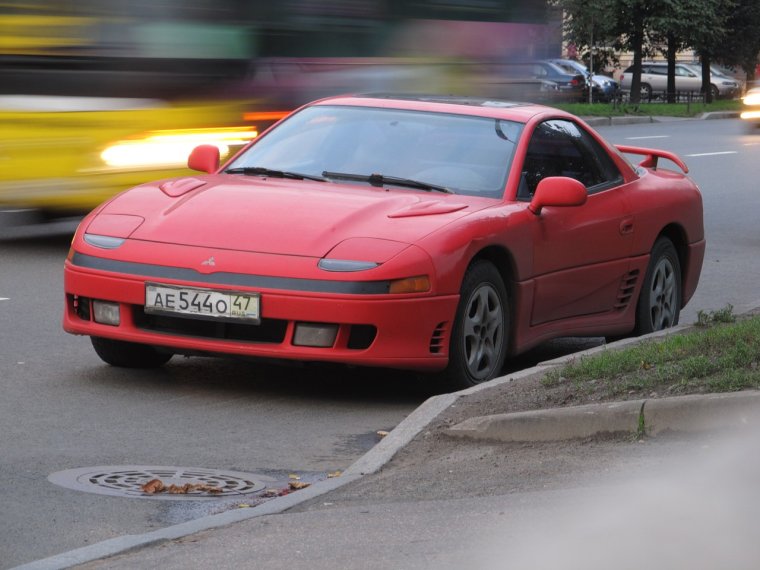 Мицубиси Эклипс со слепыми фарами