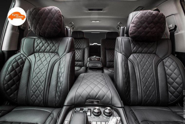 Lexus LX салон ромбиком