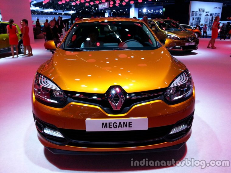 Машина с тремя ромбиками фото машины