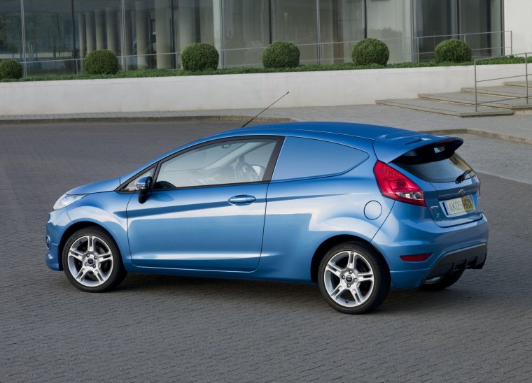 Форд Фиеста 2008-2009