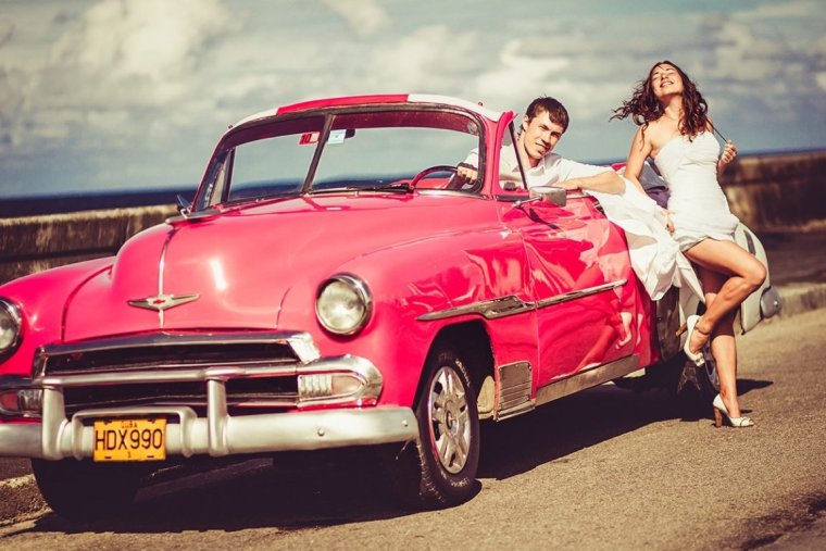 Фотосессия с ретро автомобилем