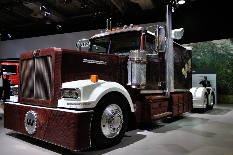 White Western Star 1980