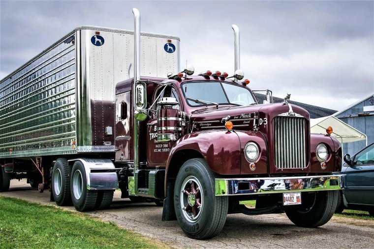 Старые американские Грузовики