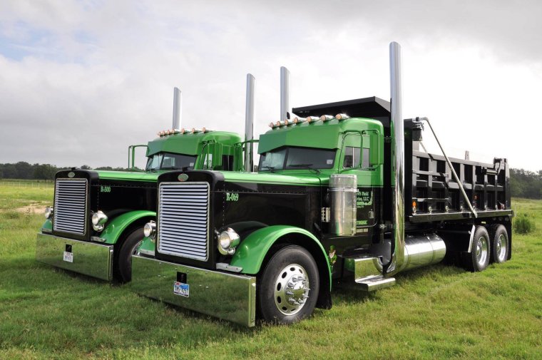 Американский грузовик Peterbilt