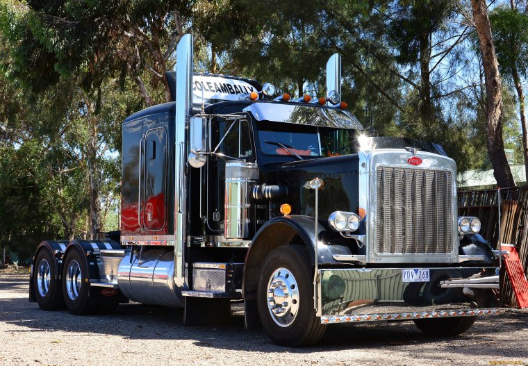 Седельный тягач Peterbilt 362