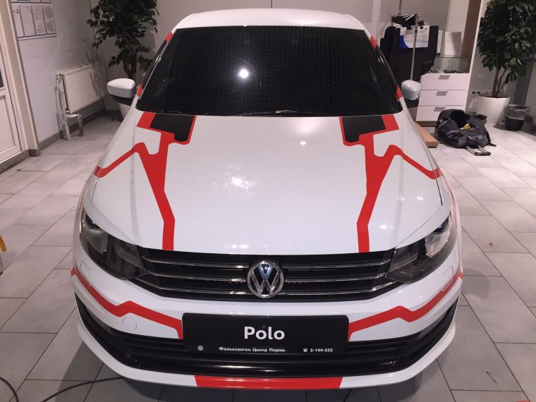 Шевроле Камаро с полосками