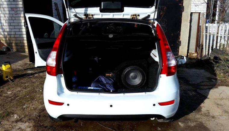 Лада Калина хэтчбек багажник