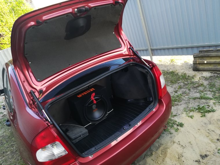 Лада Калина 1 седан багажник