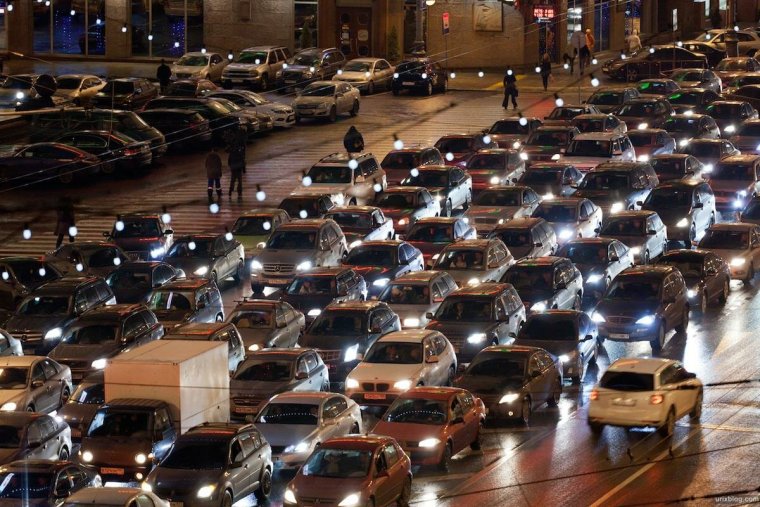 Машины в городе