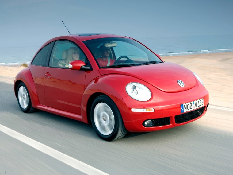 Volkswagen New Beetle хэтчбек 2.0 2000 года