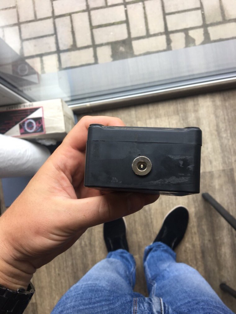 Нашел датчик слежения в машине