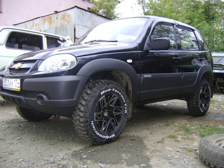 Chevrolet Niva 215/75r15