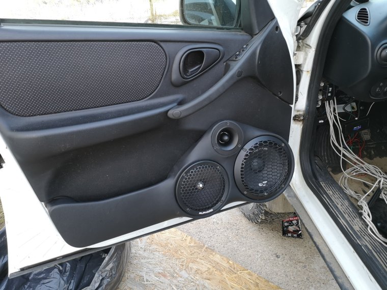 Динамики 20 в ниву Шевроле