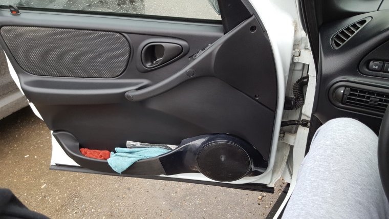 Шевроле Нива подиумы в передние двери