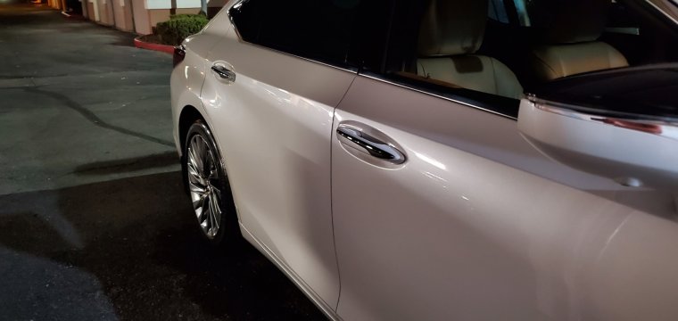 Lexus es 2019 белый перламутр