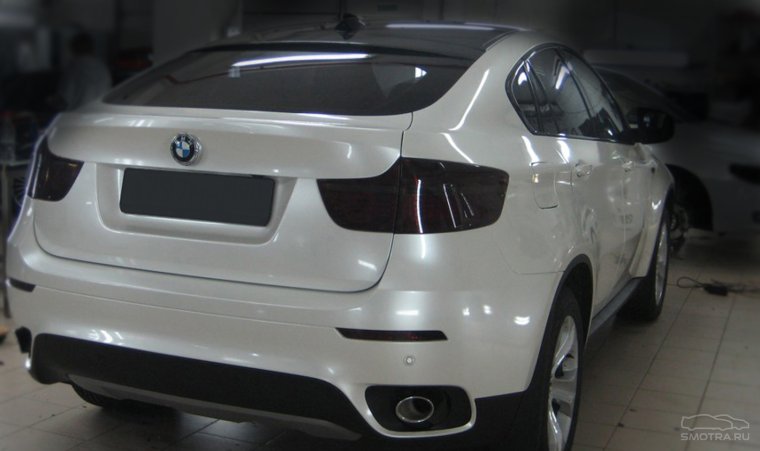 Белый металлик краска