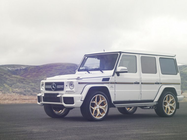 Белый Мерседес Бенц Гелендваген