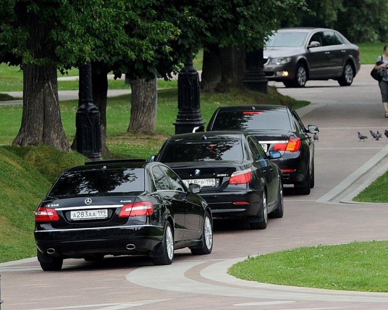 Машины чиновников