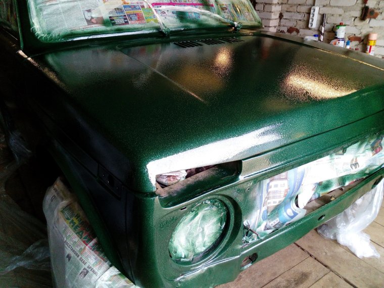 Покраска Нивы молотковой краской